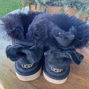 UGG Black Shearling Boots toddler size 6